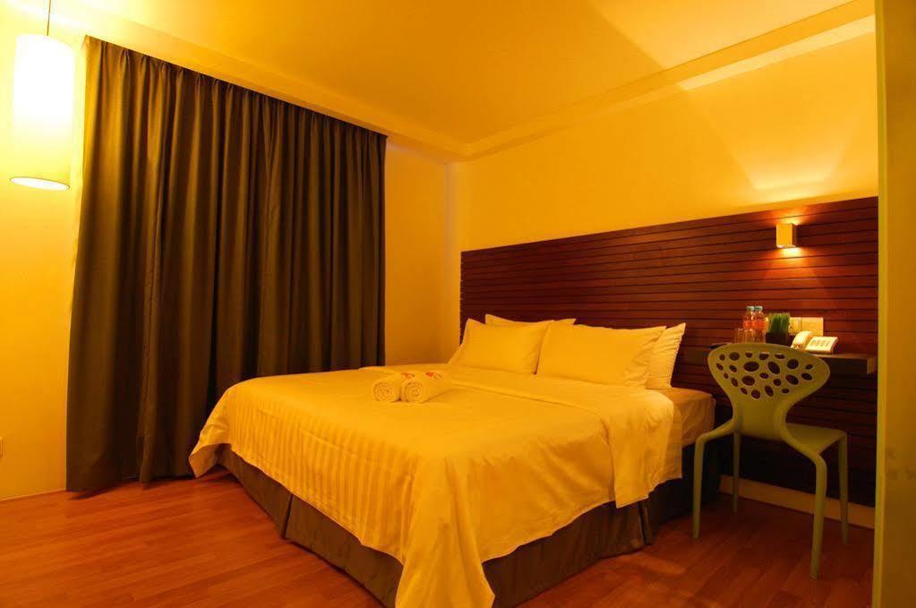 T+ Hotel Sungai Petani Exterior foto